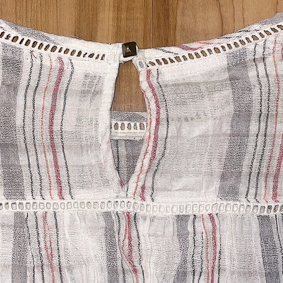 Knox Rose ruffle cap sleeve top size S - Picture 4 of 8